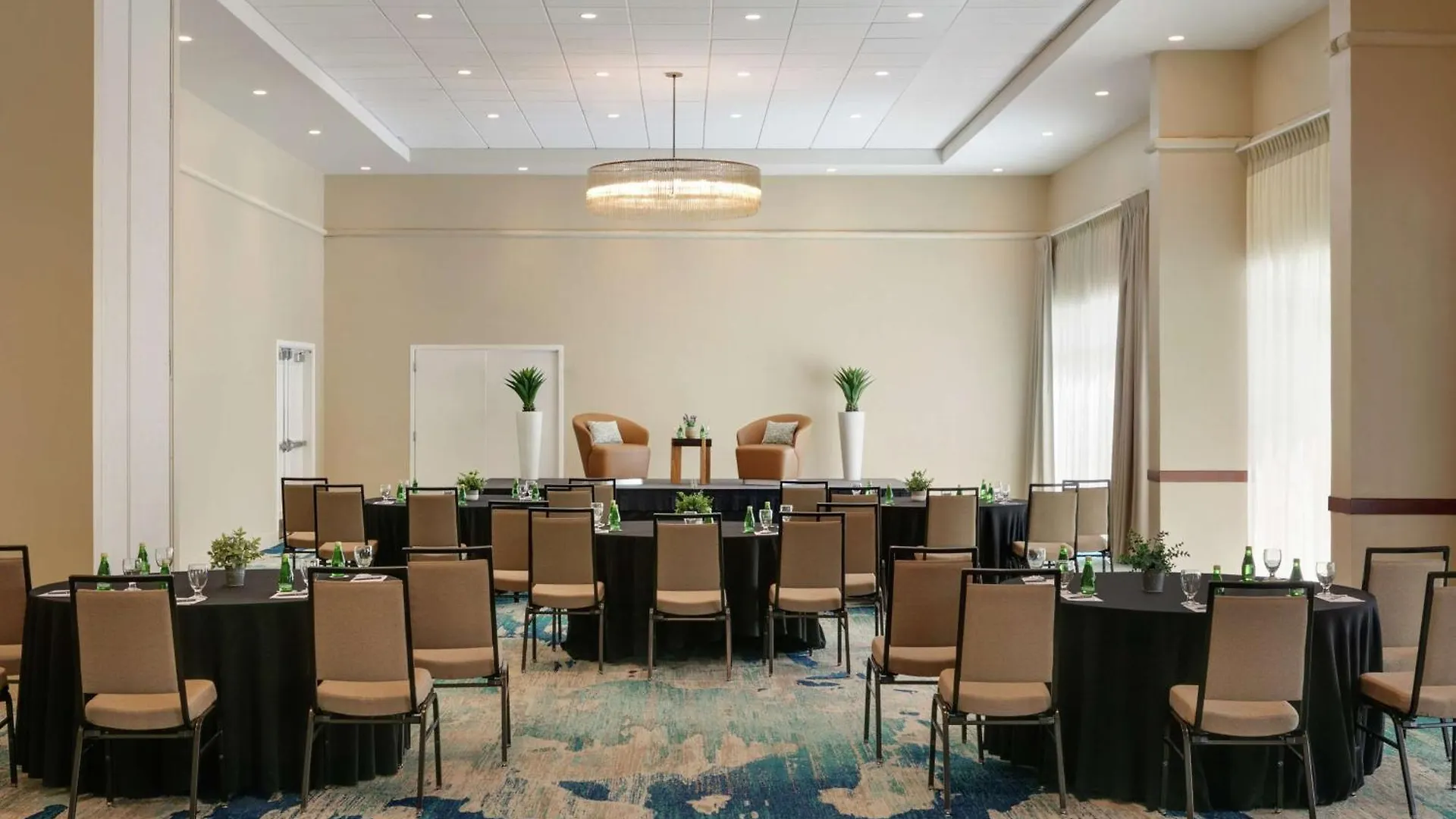 Resort Embassy Suites Hotel San Juan Hotel y Casino
